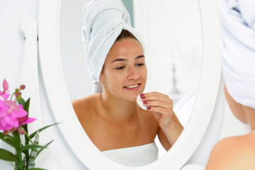Schwitzen im Gesicht und Makeup: Kontrolle mit Odaban Antitranspirant Spray